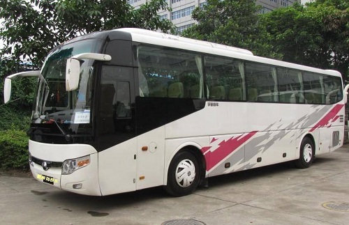 大巴車